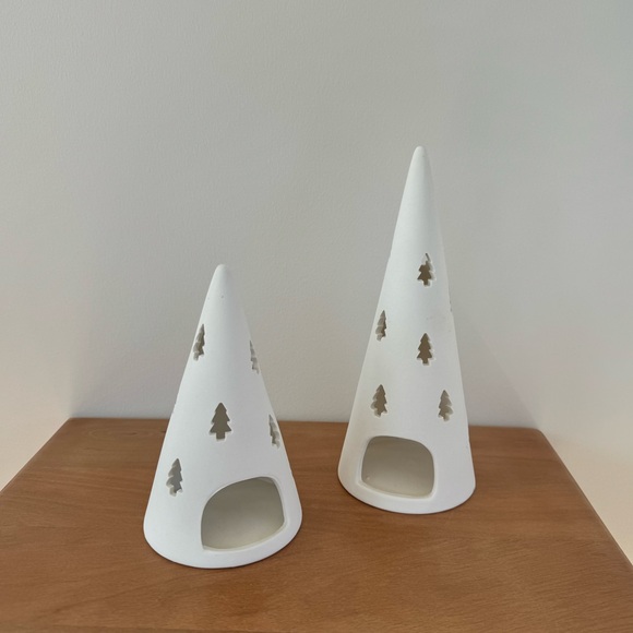 White Ceramic Conical Tree Hurricane Candle Holder - Picture 4 of 9